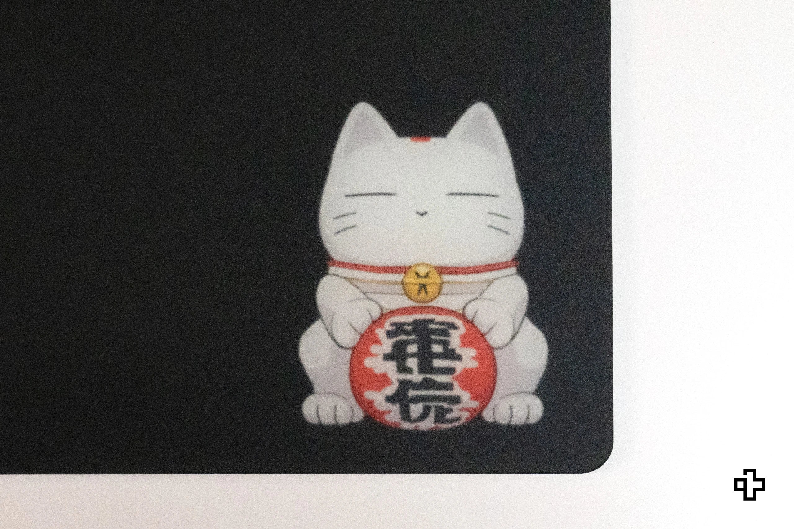 Mousepad Gaming QwertyKey Esports Glass MOMO 3.2mm Anti-Slip TPU