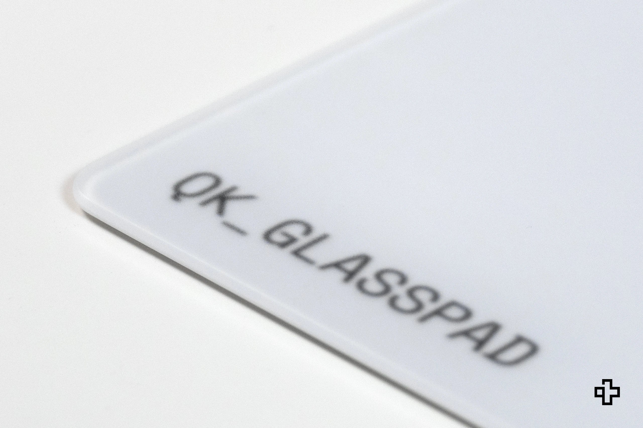 Mousepad Gaming QwertyKey Esports Glass Striker 3.2mm Anti-Slip TPU