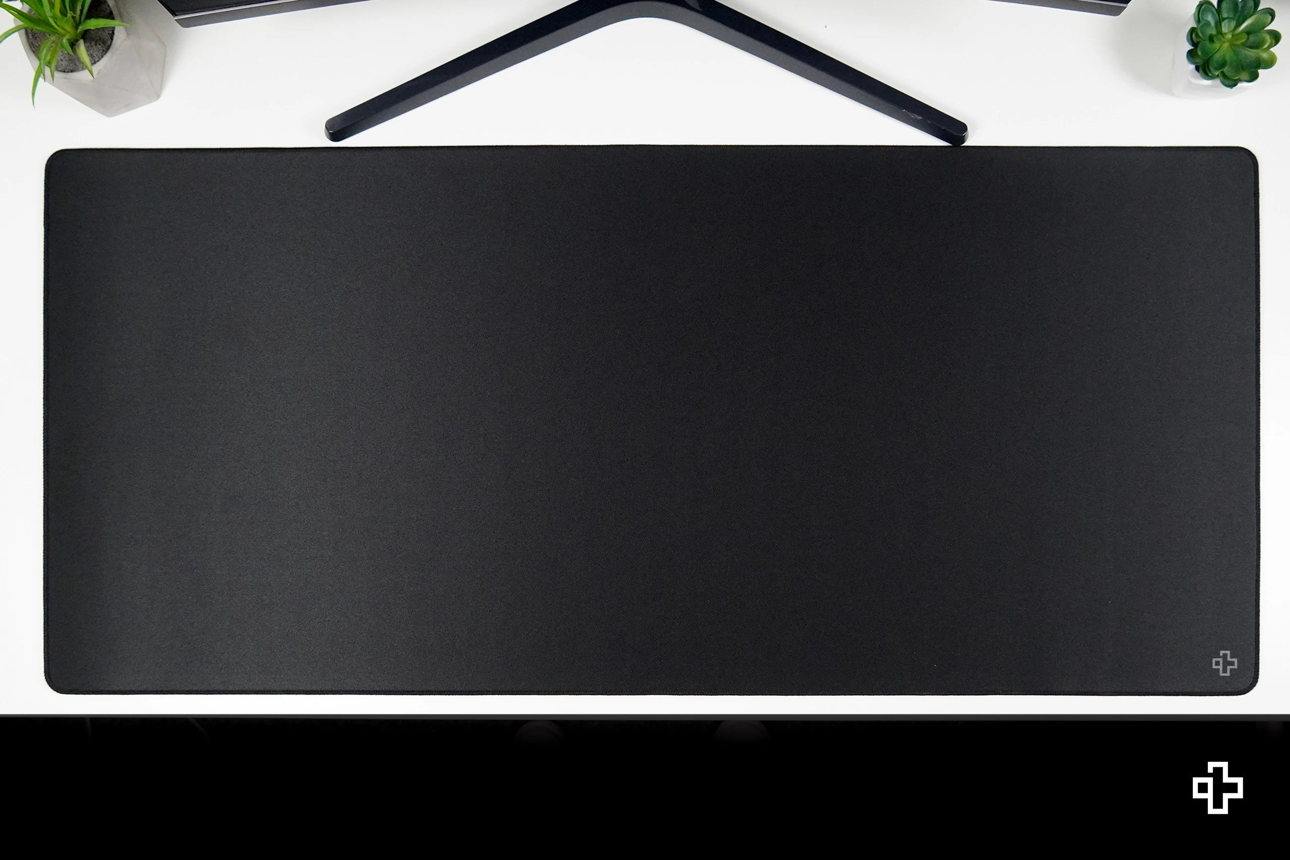 Deskmat Mousepad QwertyKey Negru Clasic Simplu 4mm margini cusute