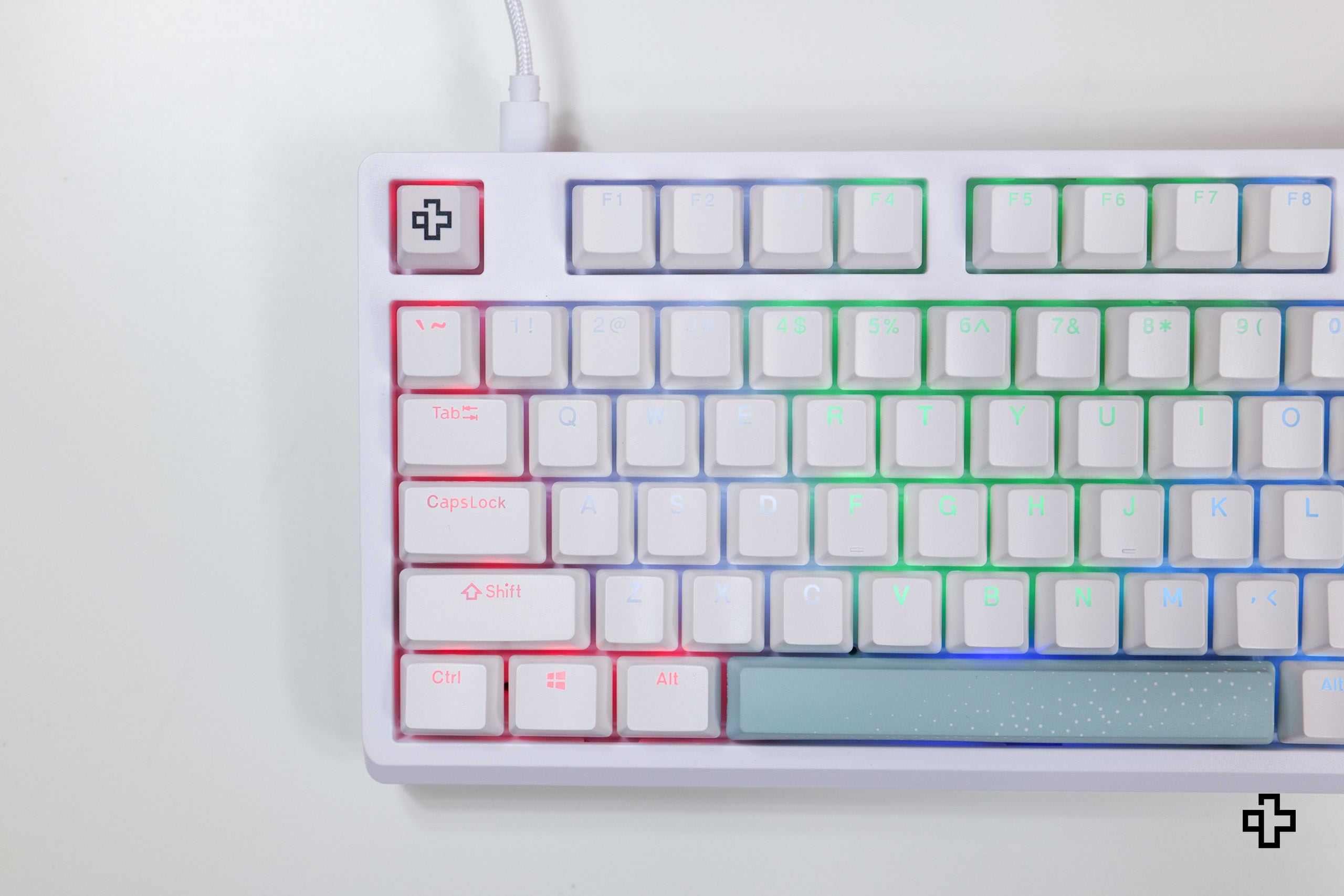 QwertyKey Salt V2 RGB Hotswap Software Tastatura Mecanica Gaming Hotswap