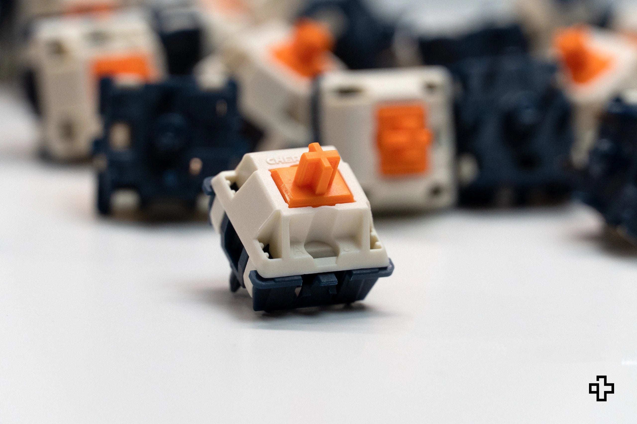 Cherry MX2A Falcon