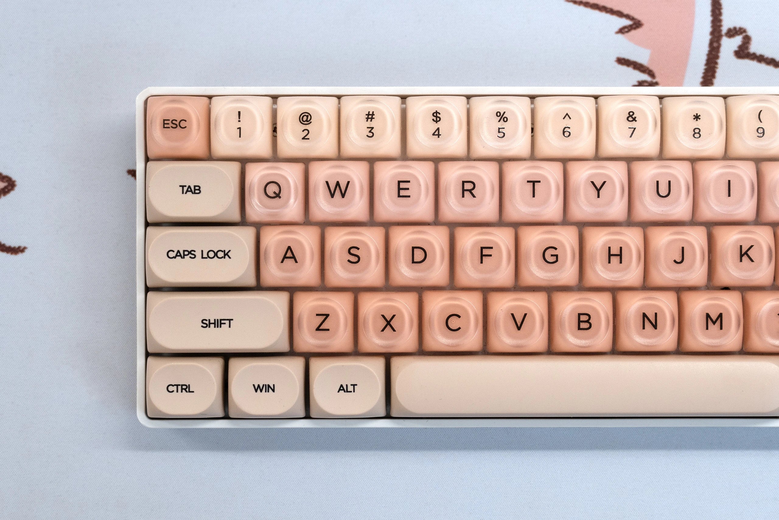 Set Taste QwertyKey Peach Cream Profil HOA