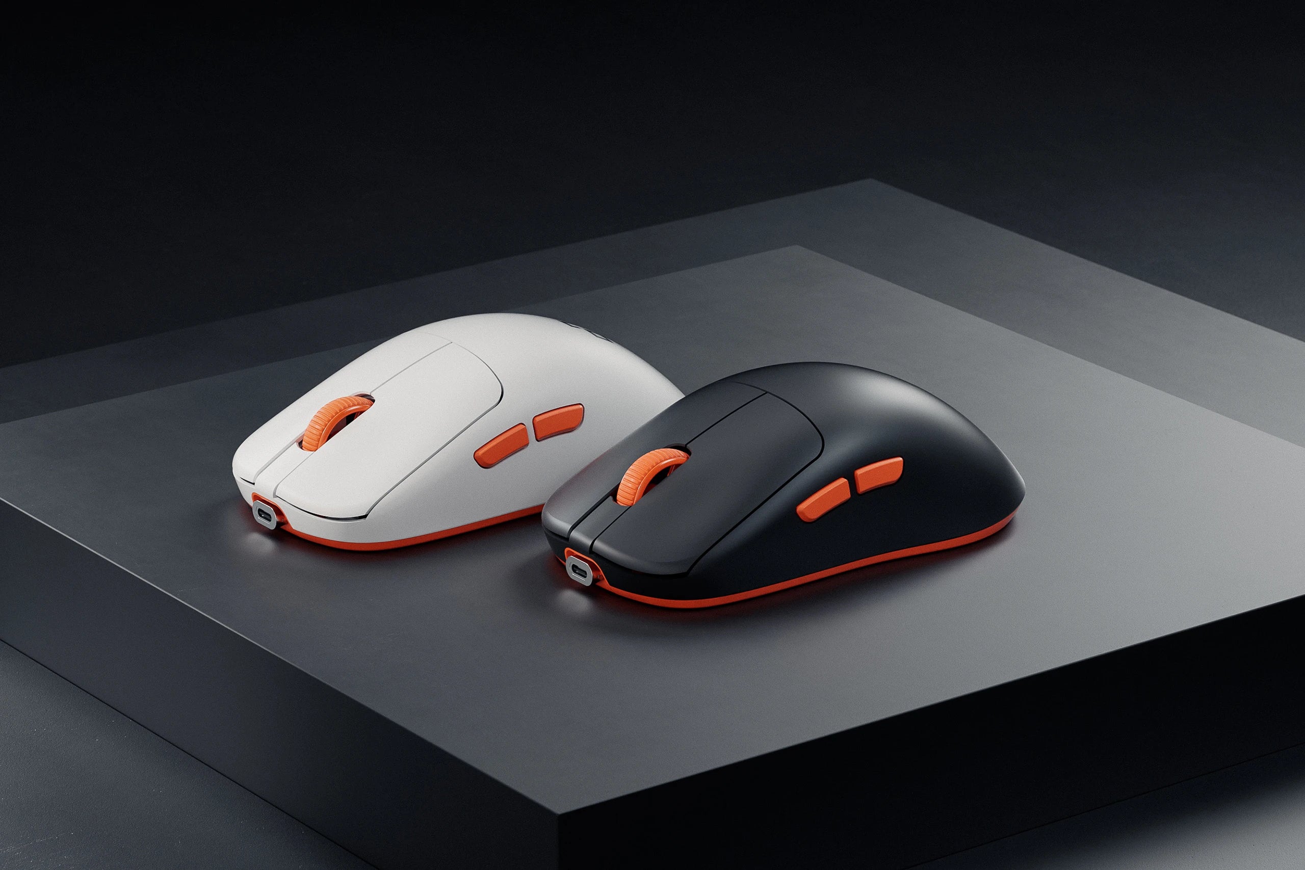 Mouse Gaming QwertyKey Falcon Alb 8K, 30.000 DPI, Bluetooth Wireless Trio Mode, Pixart 3950