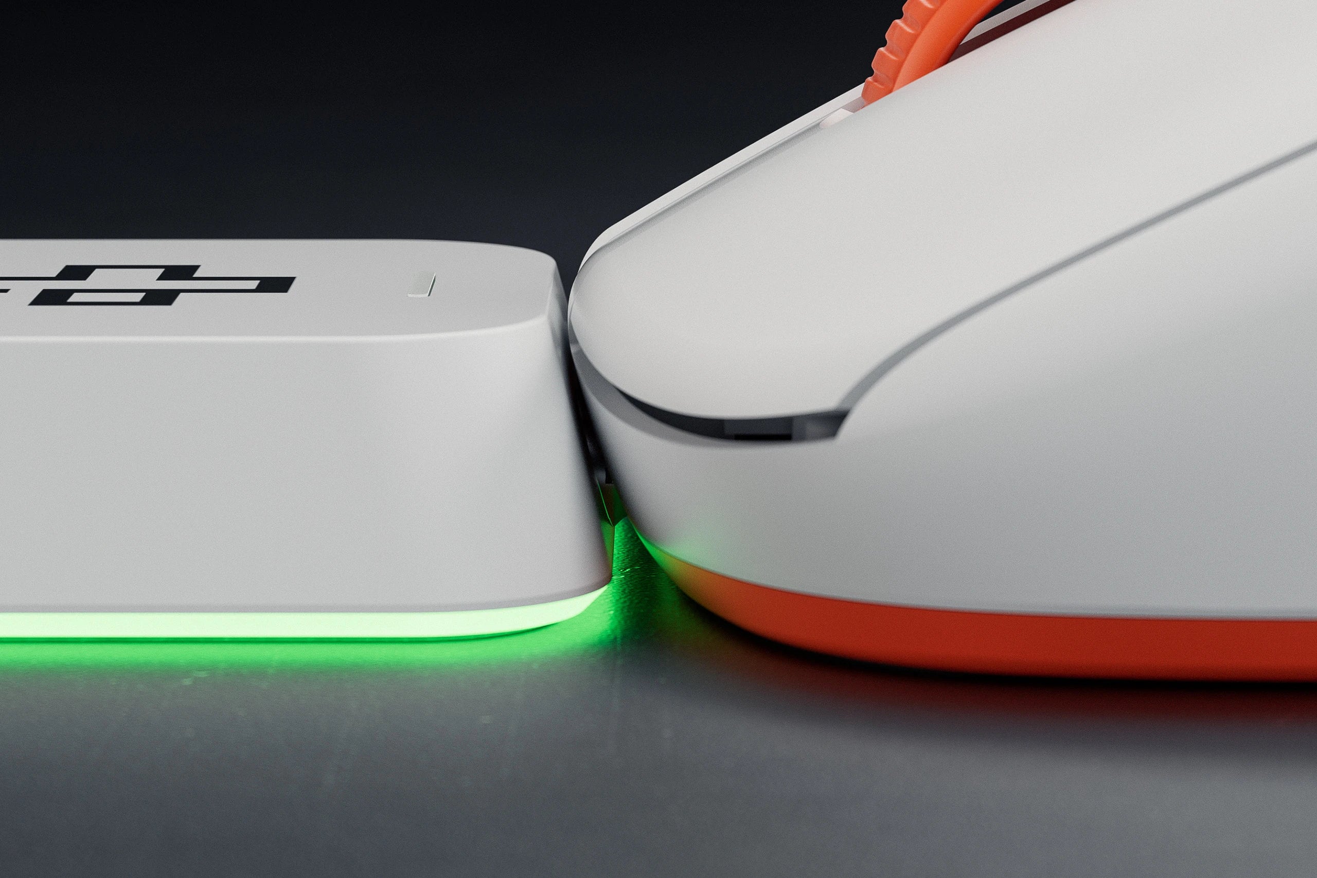 Mouse Gaming QwertyKey Falcon Alb 8K, 30.000 DPI, Bluetooth Wireless Trio Mode, Pixart 3950