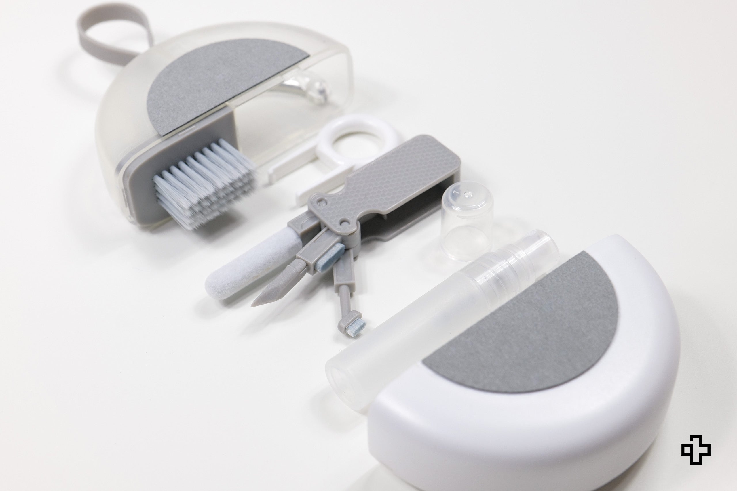 Kit Curatare Pentru Tastaturi Mecanice si Casti Multifunctional