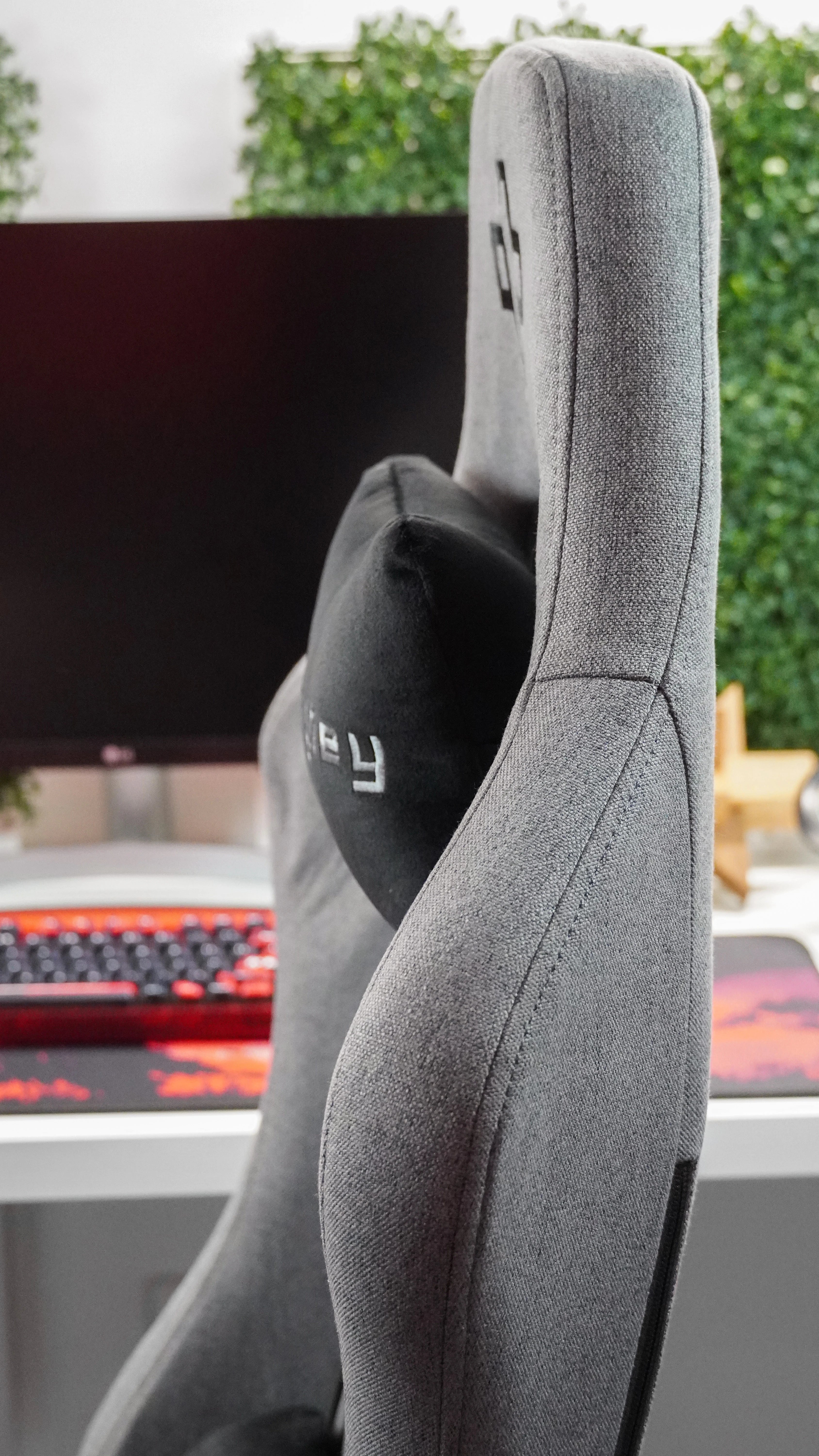 Scaun Gaming QwertyKey - QK/ALT, gri