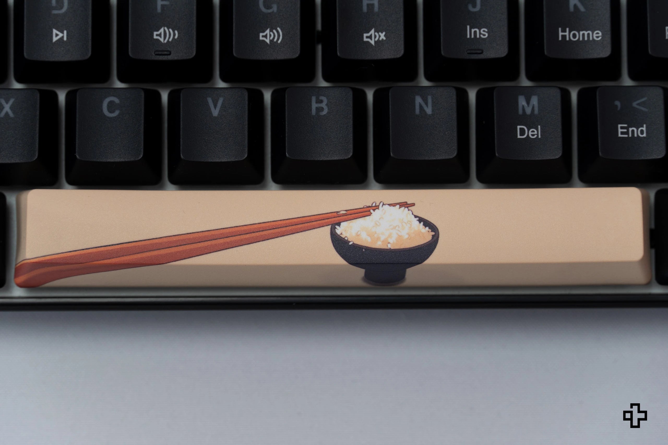 QwertyKey Rice V3 Neagra Hotswap RGB Software Tastatura Mecanica Gaming