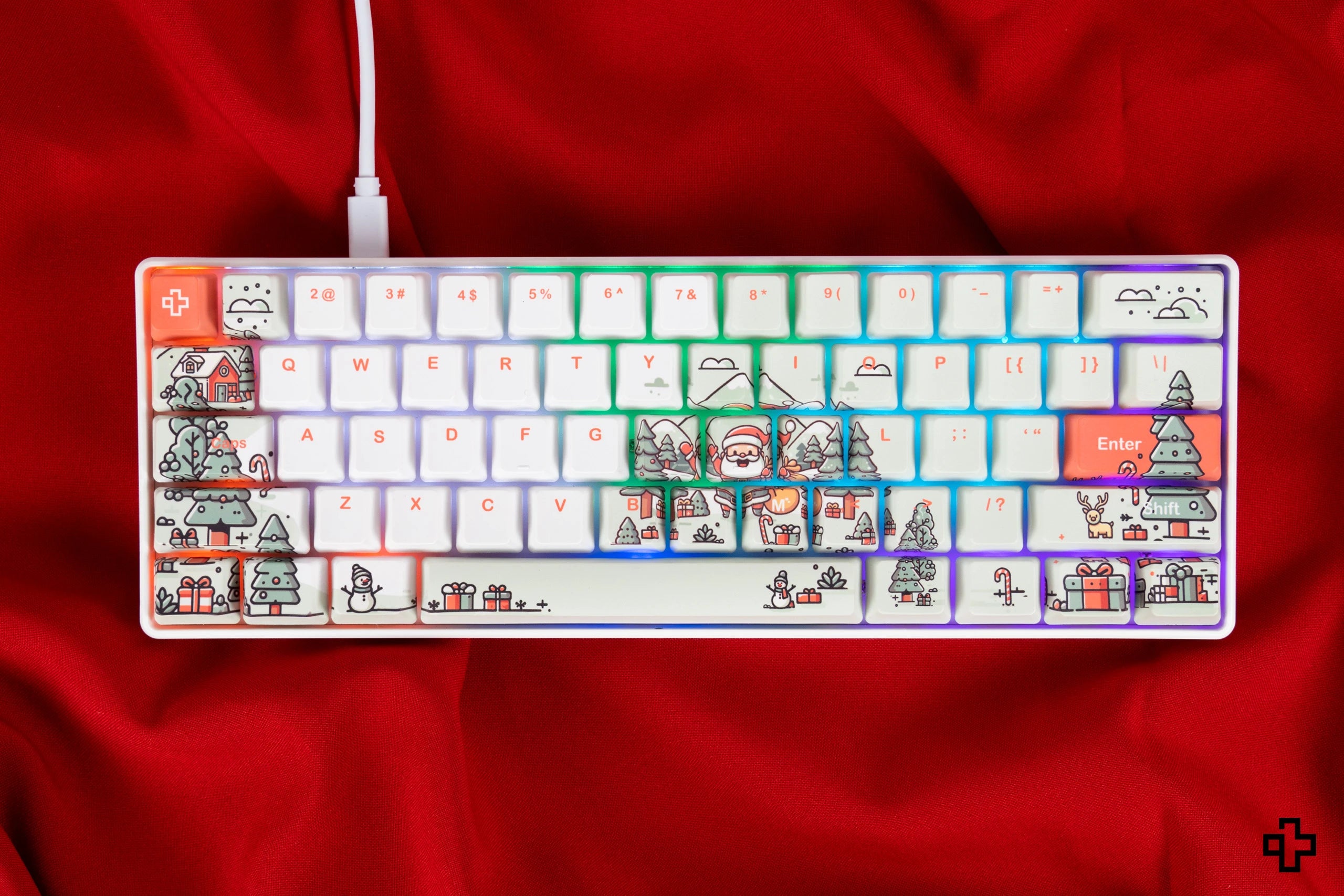 QwertyKey Santa Hotswap Tastatura Mecanica Craciun Gaming