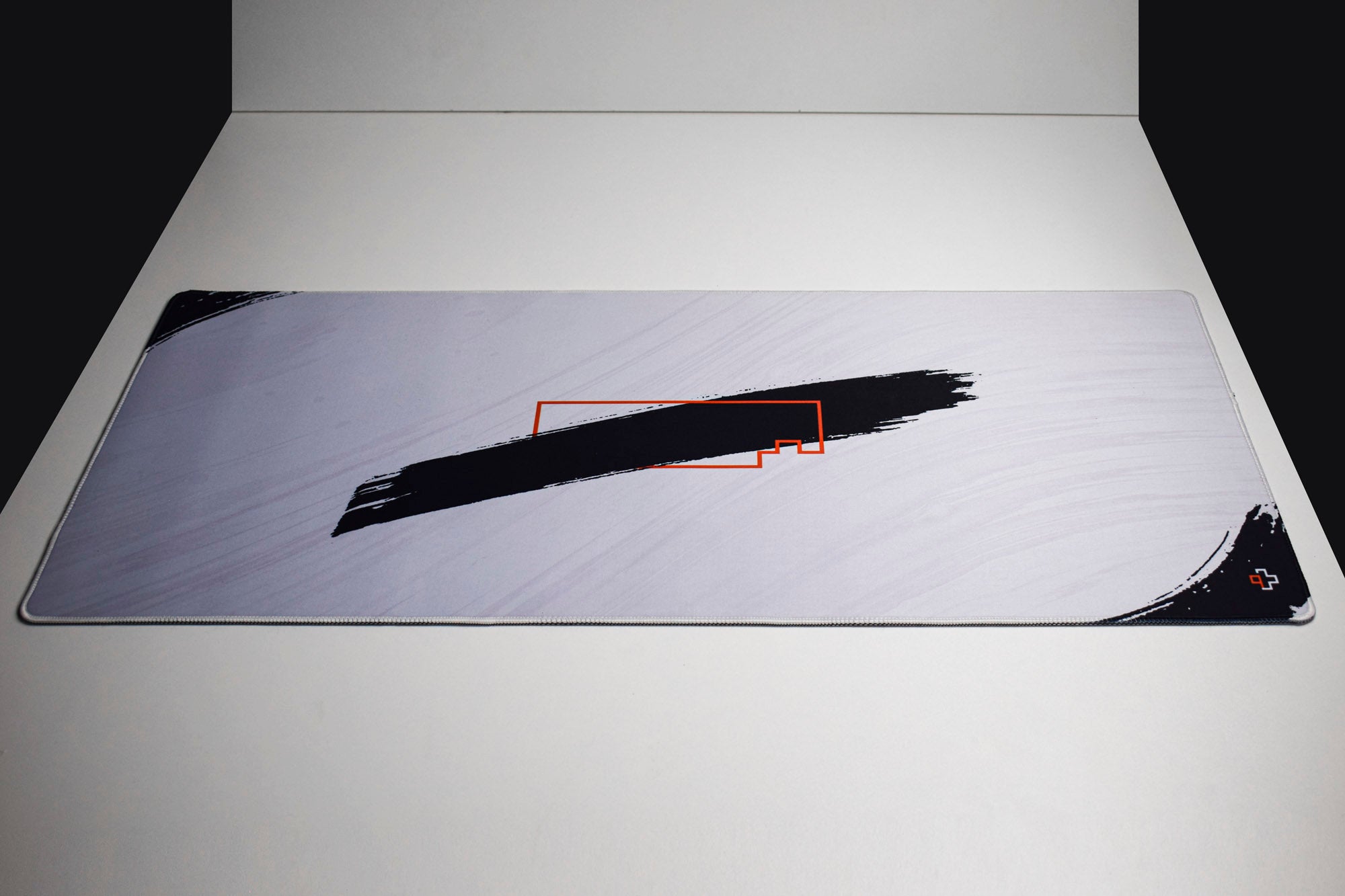 Deskmat Mousepad QwertyKey Alb 4mm margini cusute - QwertyKey