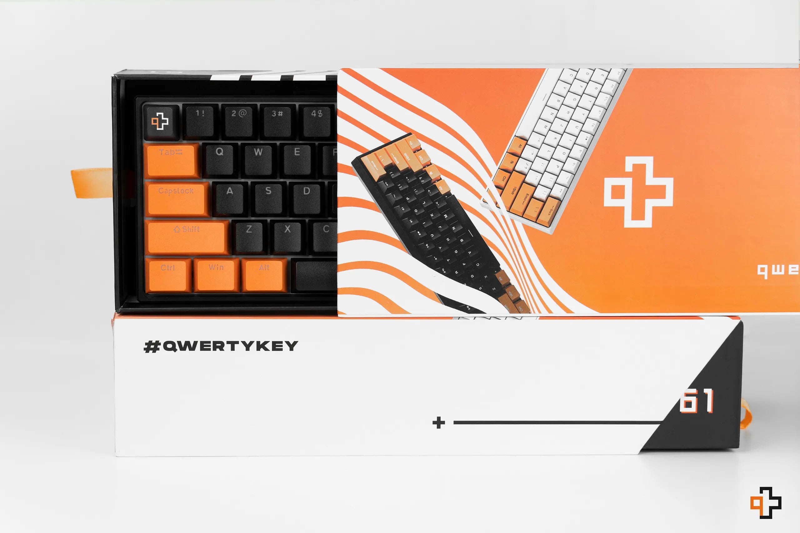 QwertyKey61 Hotswap RGB Neagră Tastatura Mecanica Gaming