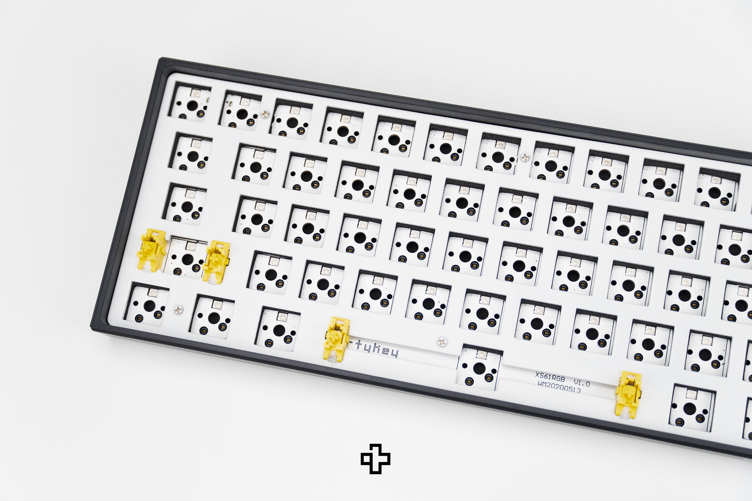 Kit QwertyKey Negru 61 Tastatura Mecanica Gaming