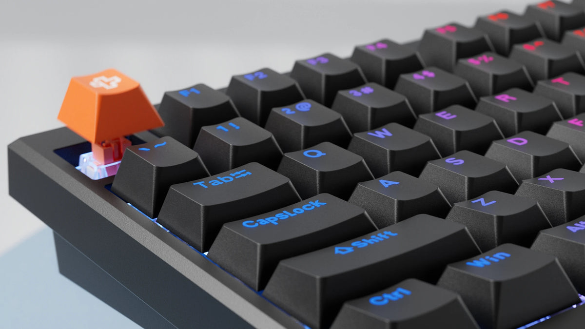 QwertyKey H87 Pro V2 Neagră – Tastatură Mecanică Gaming Wireless, Hotswap, Gasket, Full RGB
