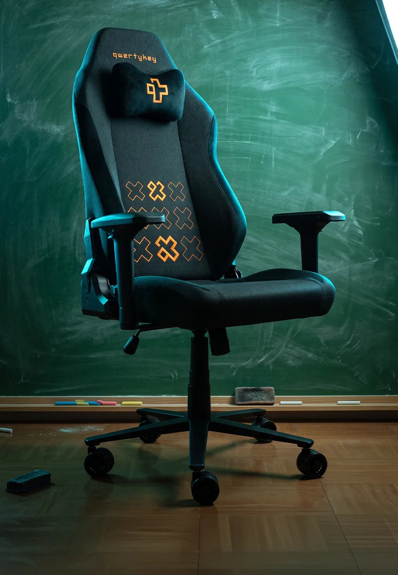 Teme, cursuri, gaming. Macar stai comod!