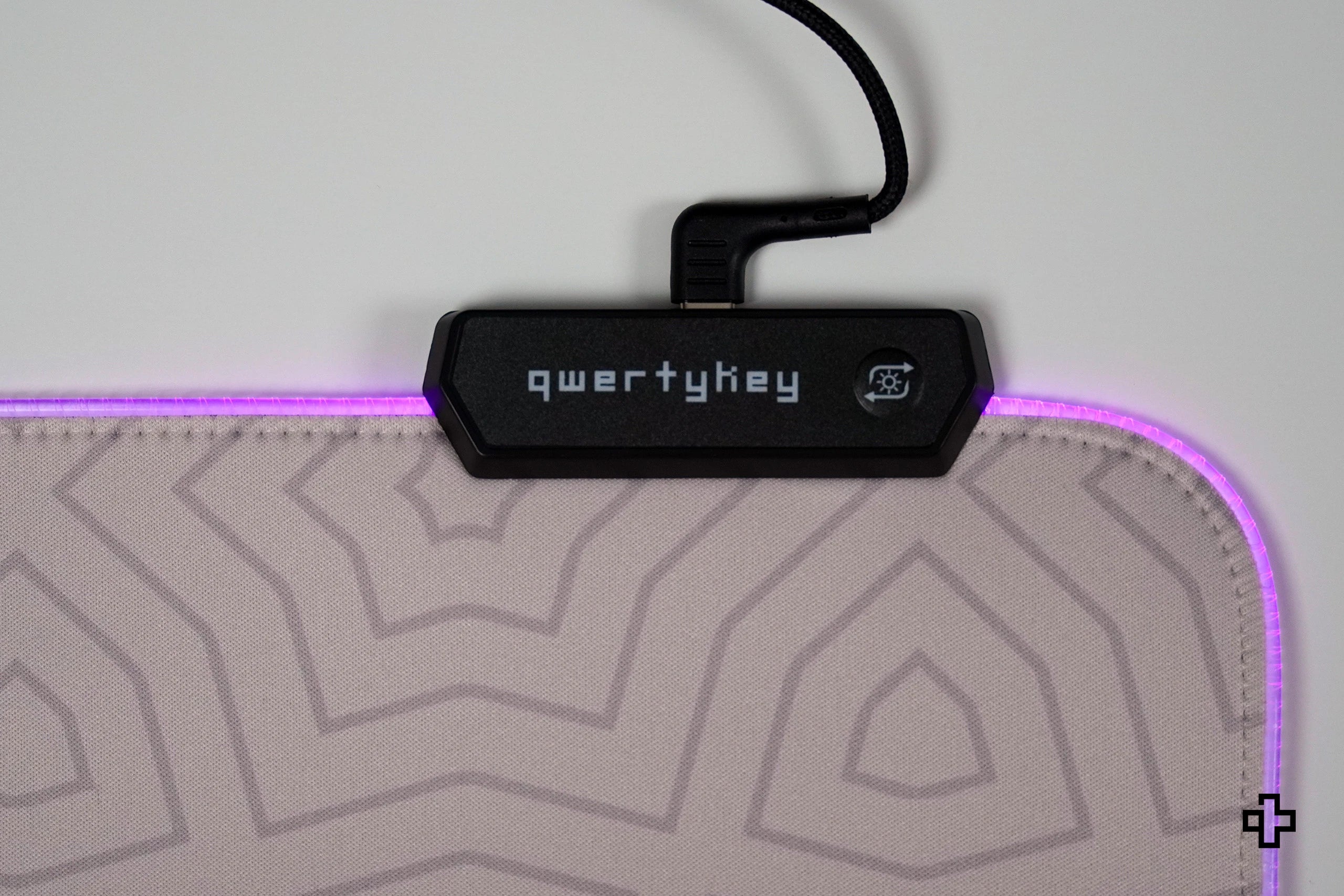 Deskmat Mousepad QwertyKey Sharingan Eye RGB Software 4mm margini cusute