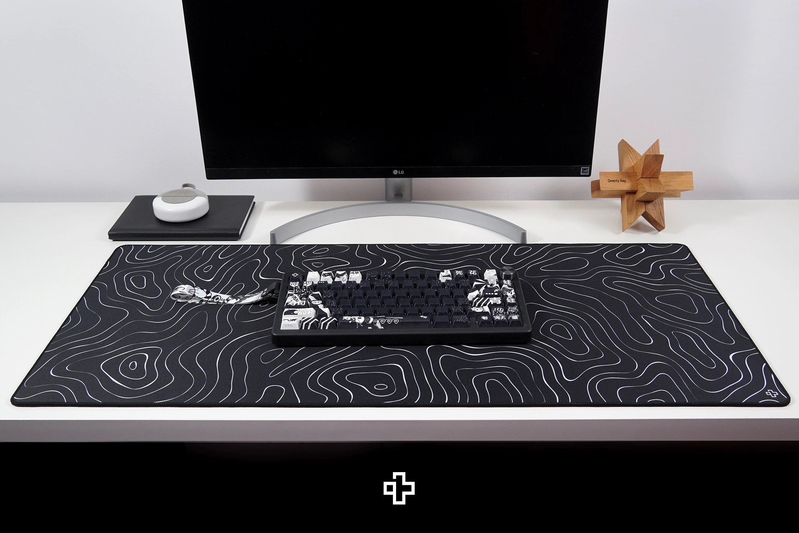 Deskmat Mousepad QwertyKey Topographic Negru 4mm margini cusute