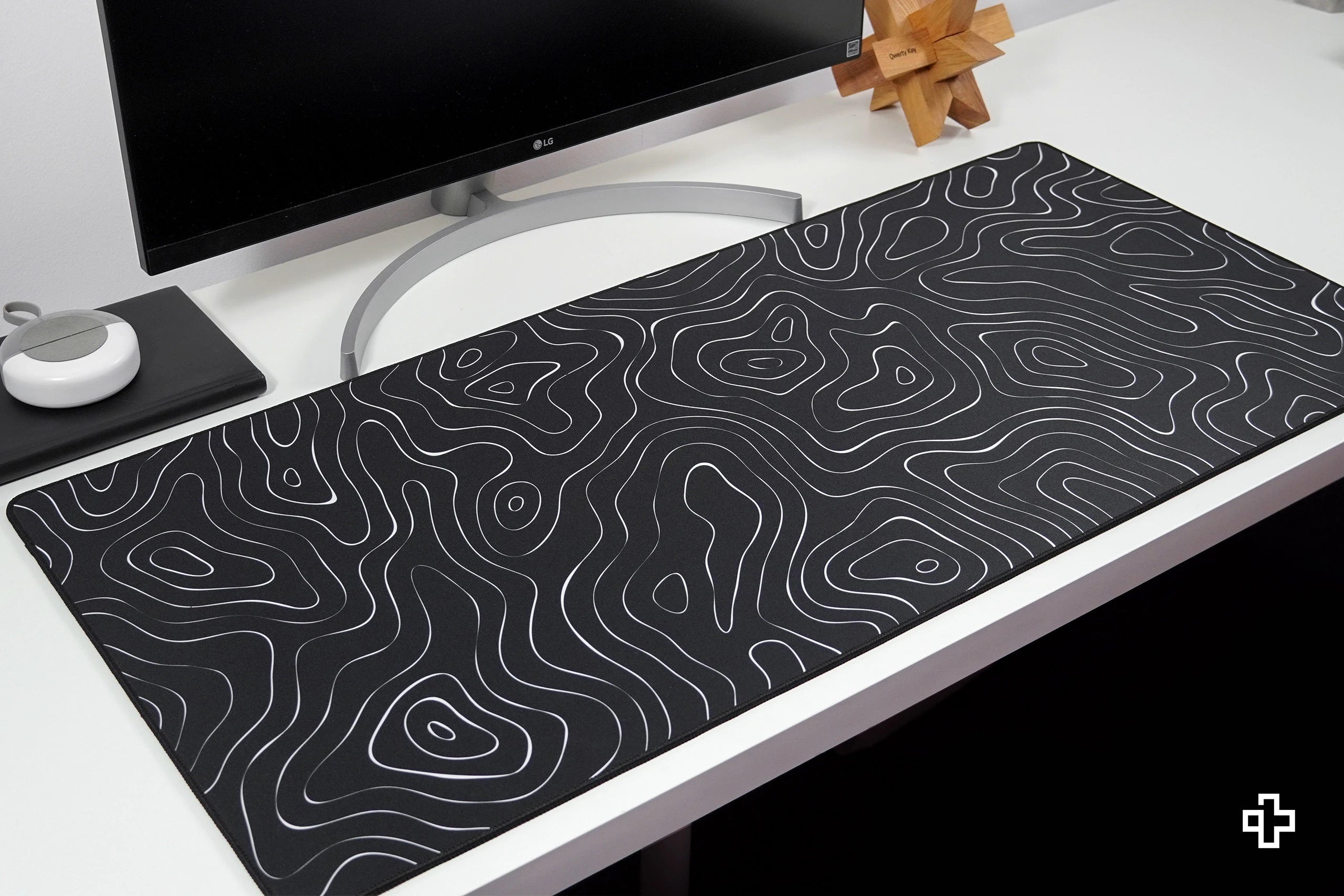 Deskmat Mousepad QwertyKey Topographic Negru 4mm margini cusute