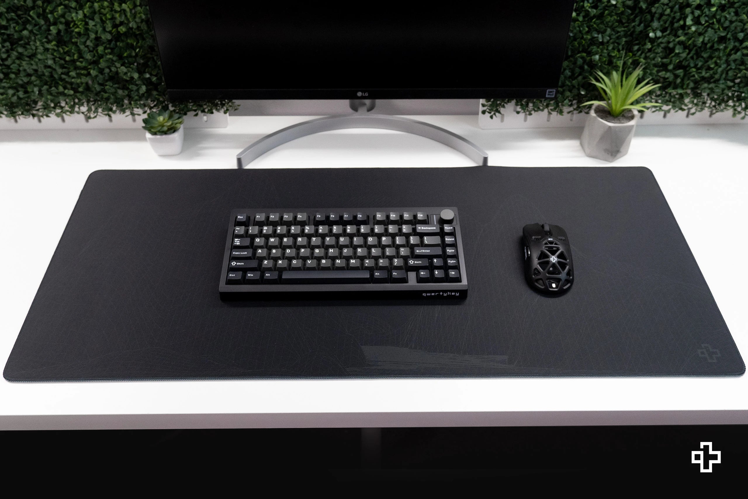 Deskmat Mousepad Flow Dark Negru 4mm margini cusute