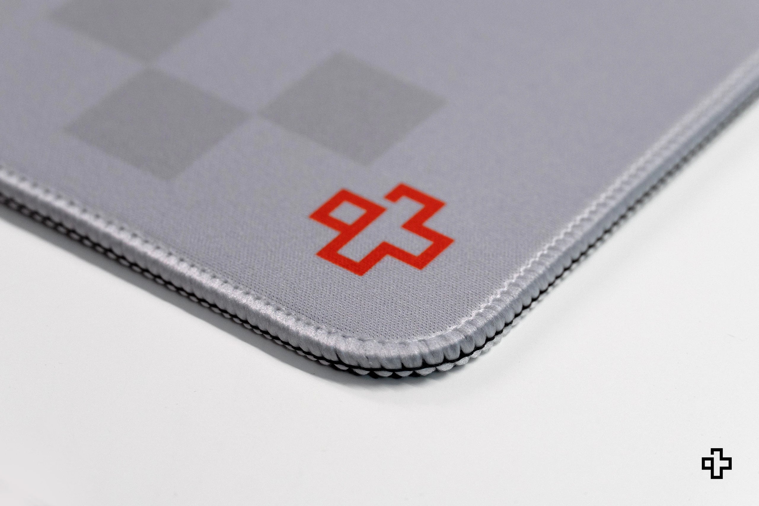 Deskmat Mousepad Formula Silver Circuit 4mm margini cusute