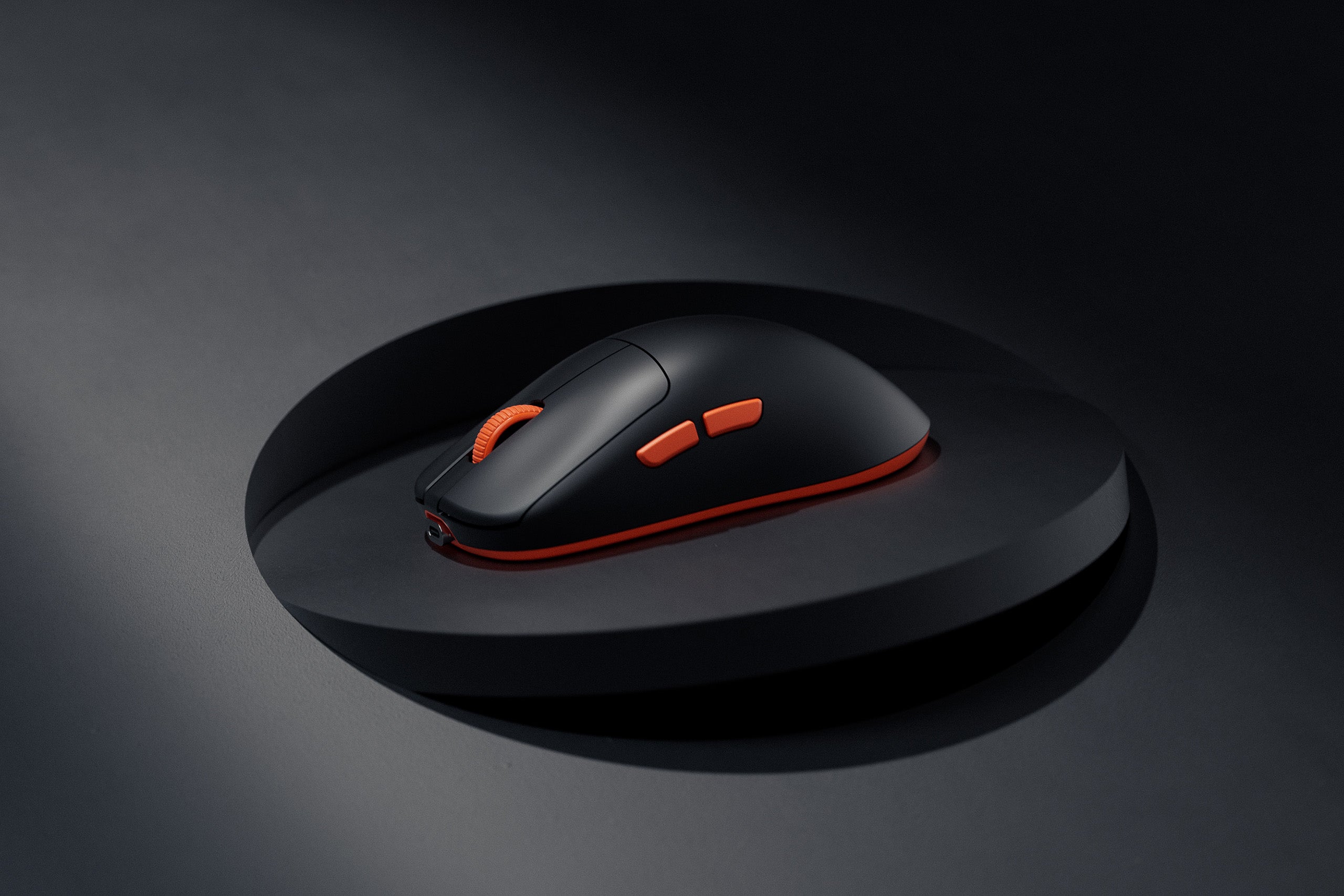 Mouse Gaming QwertyKey Falcon Negru 8K, 30.000 DPI, Bluetooth Wireless Trio Mode, Pixart 3950