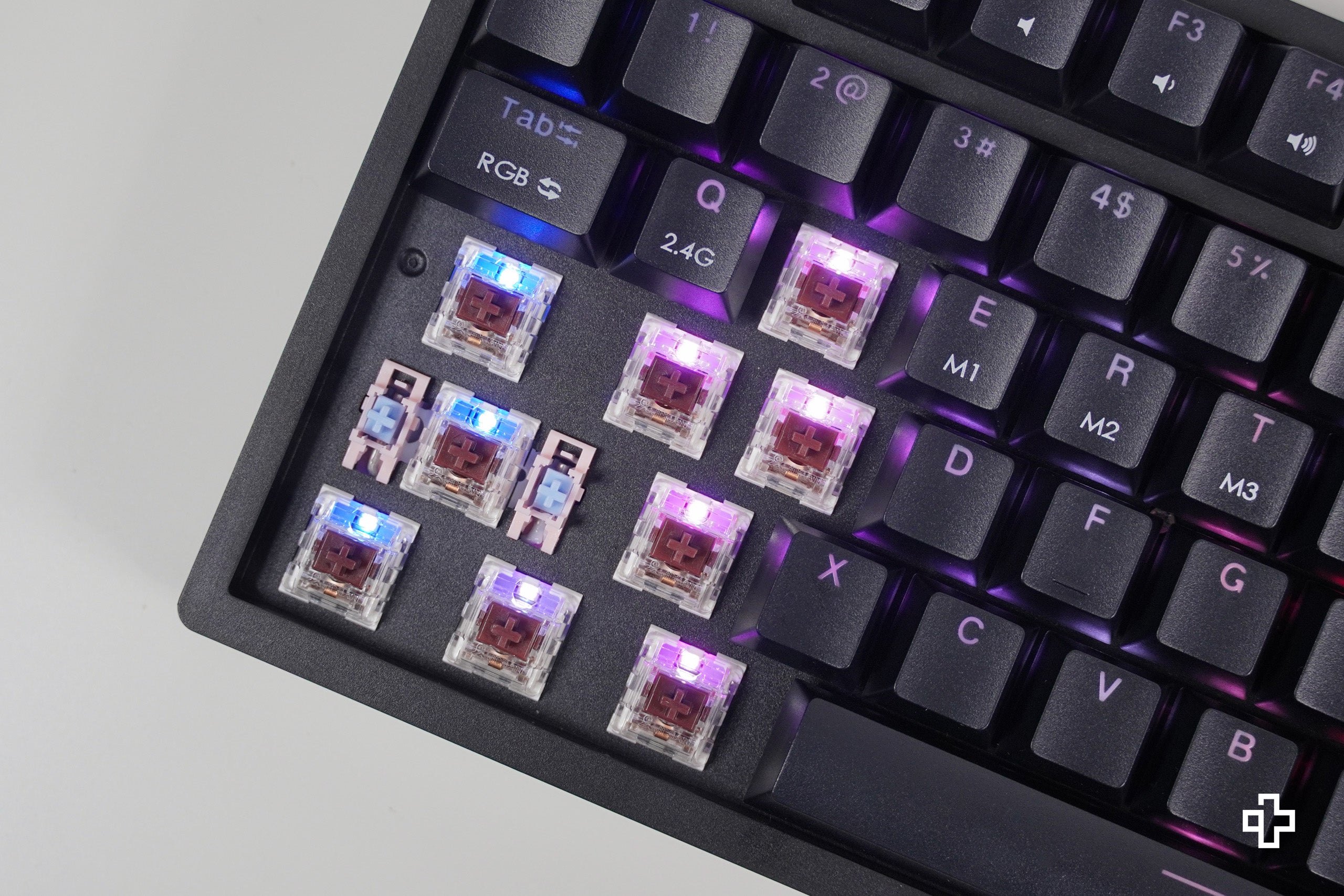 QwertyKey H87 Neagra  Bluetooth Wireless Hotswap RGB Tastatura Mecanica Gaming