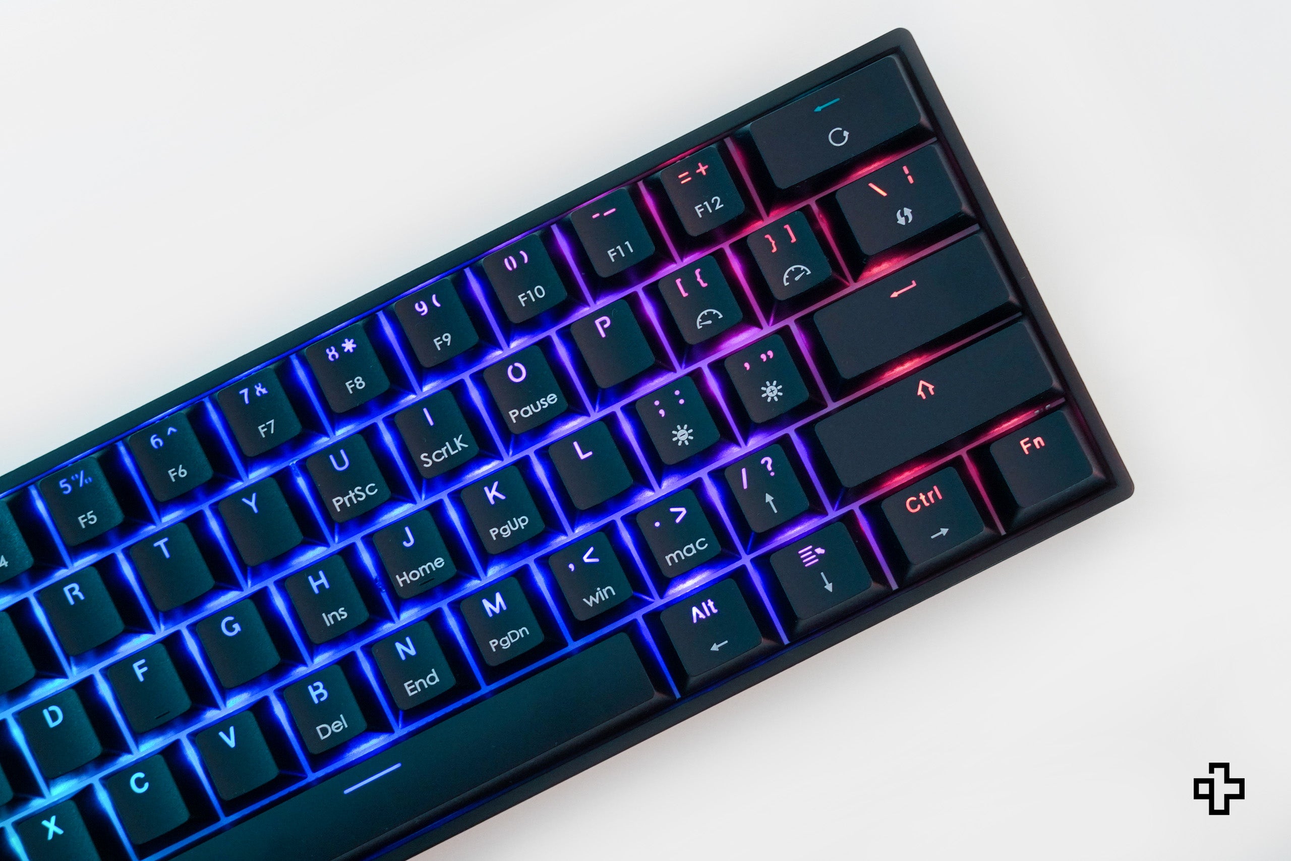 QwertyKey Split Neagra Hotswap RGB Tastatura Mecanica Gaming