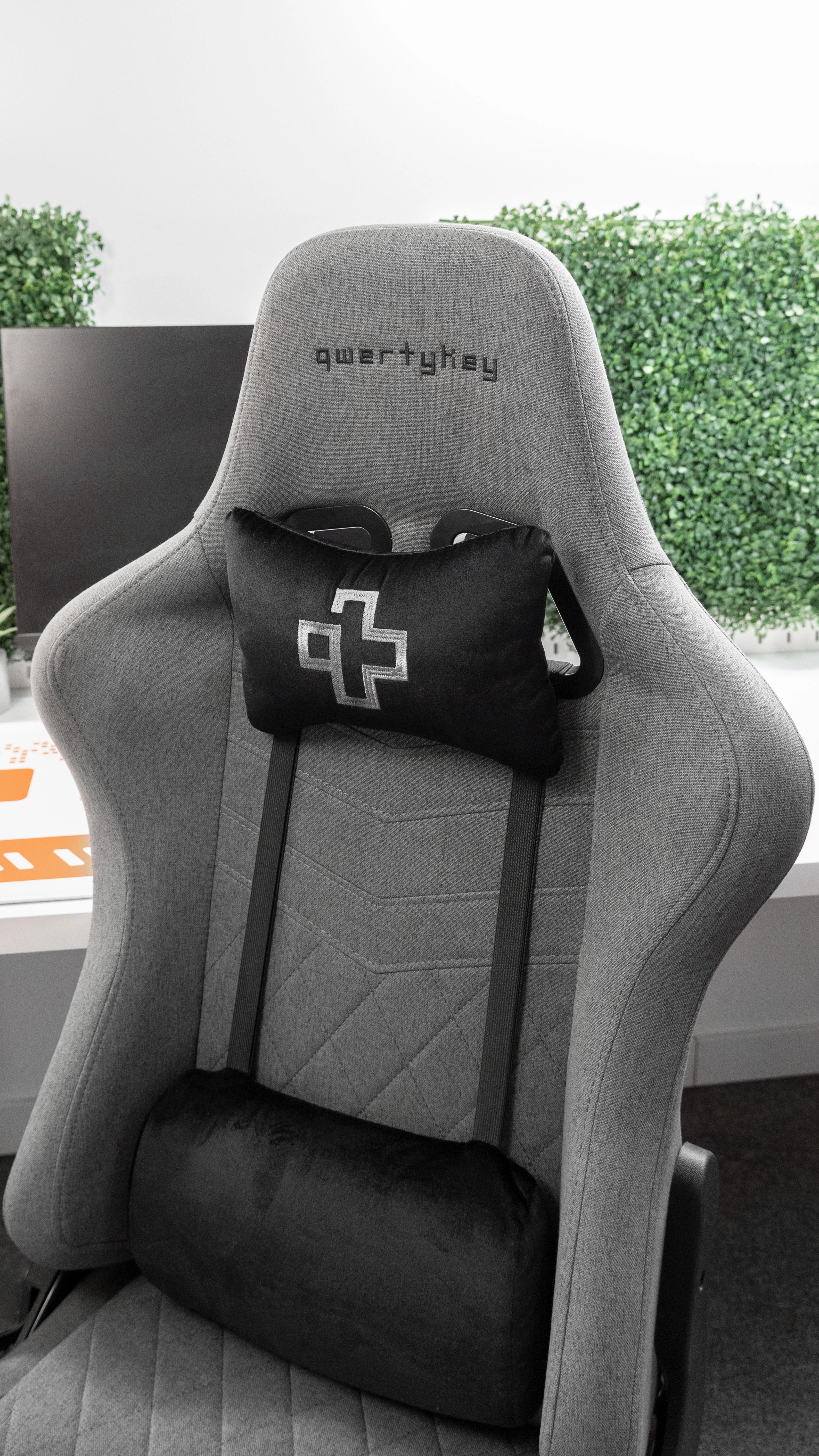 Scaun Gaming QwertyKey - QK/ALT, gri