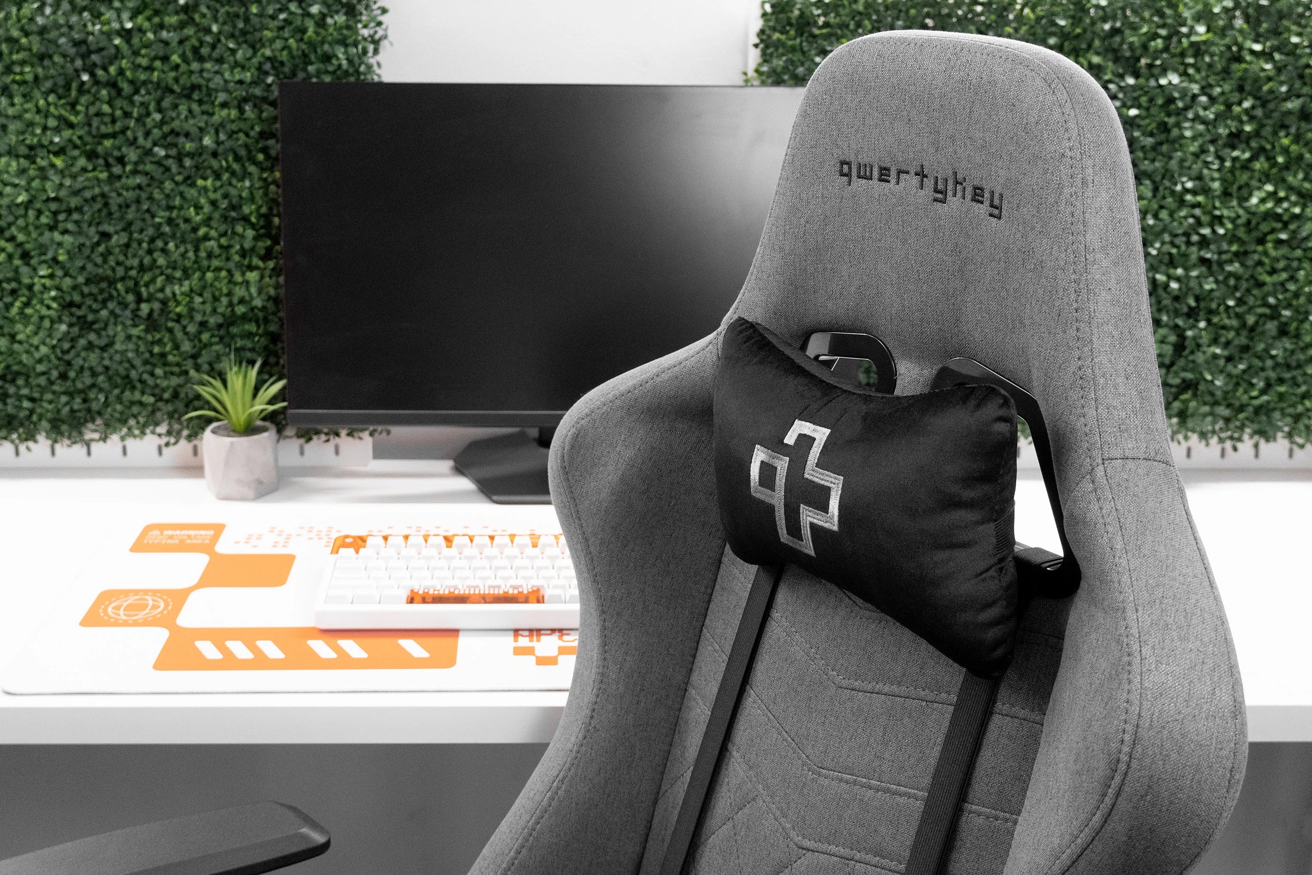 Scaun Gaming QwertyKey - QK/ALT, gri