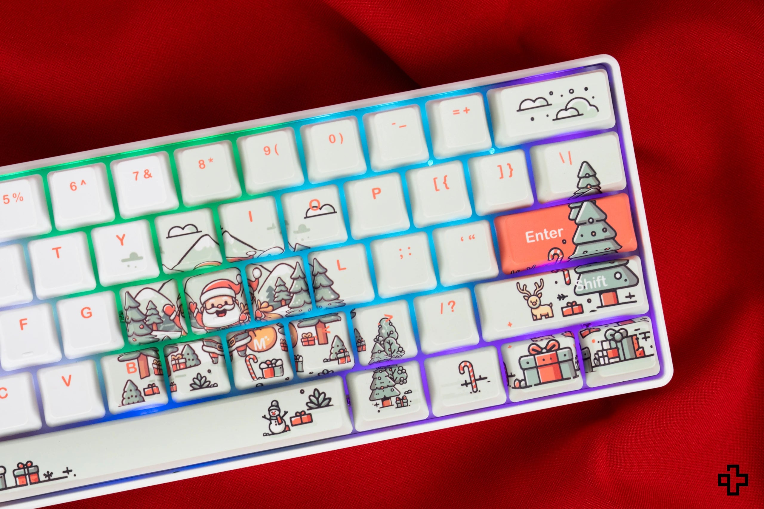 QwertyKey Santa Hotswap Tastatura Mecanica Craciun Gaming