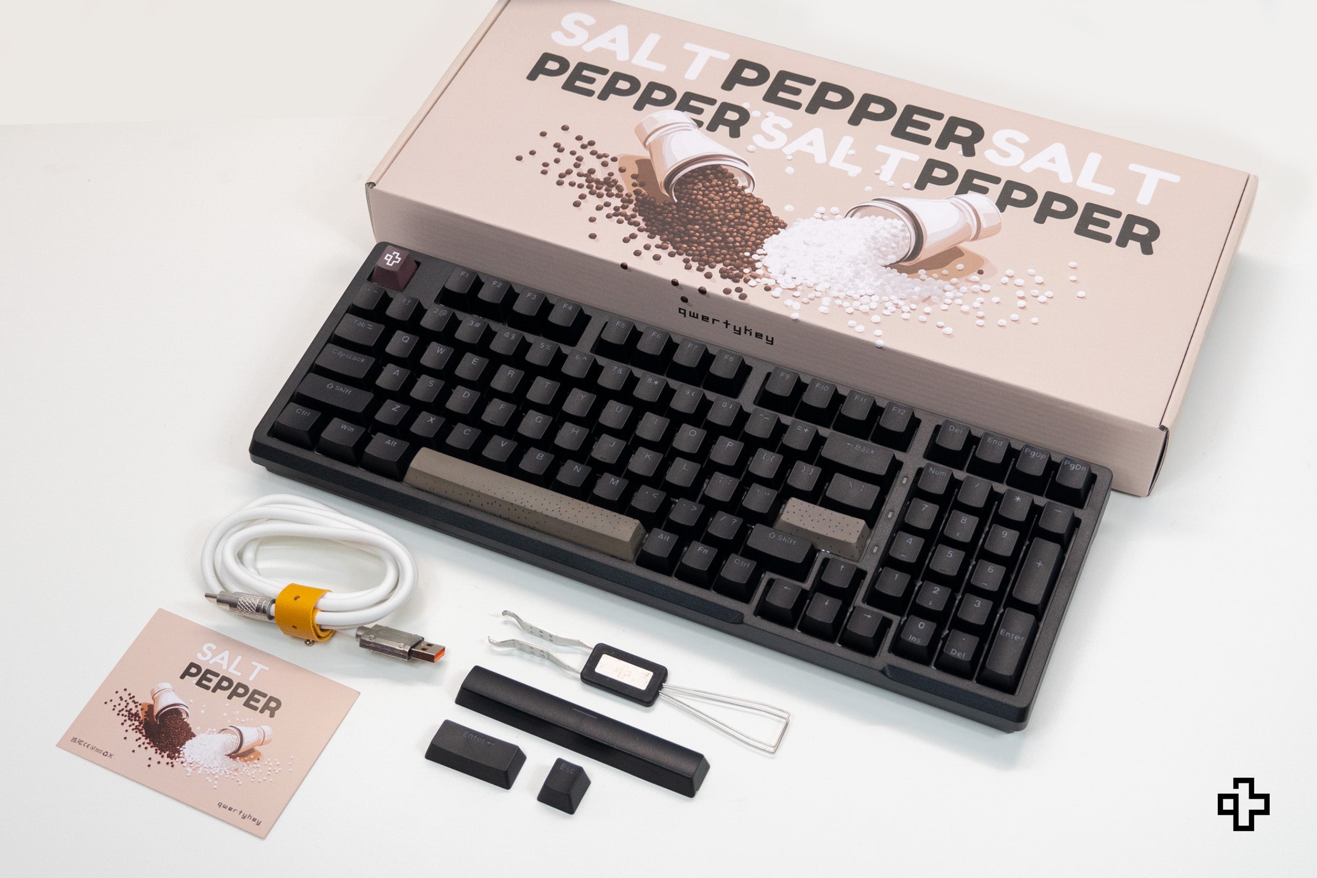 QwertyKey Pepper V2 RGB Hotswap Software Tastatura Mecanica Gaming Hotswap