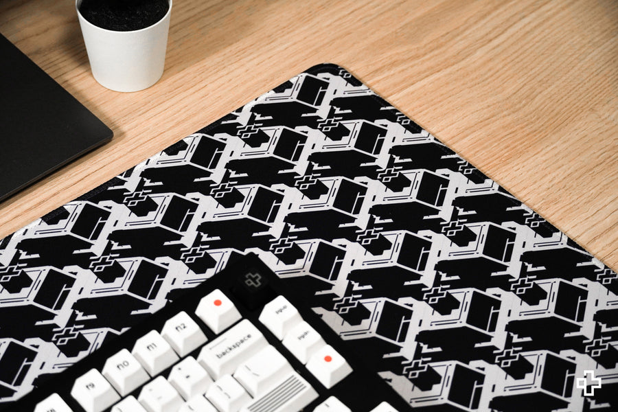 Deskmat Mousepad QwertyKey Graveyard 4mm margini cusute - QwertyKey
