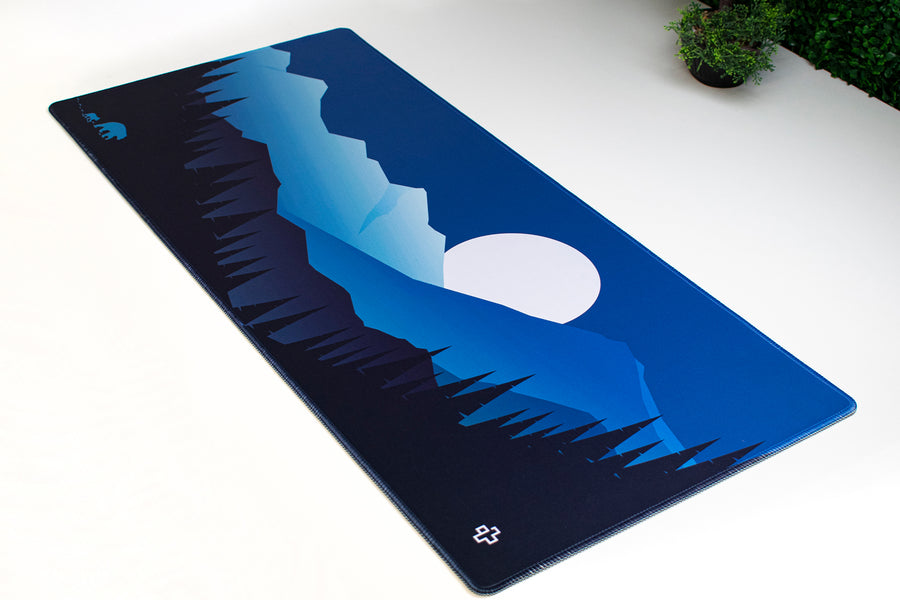 Deskmat Mousepad QwertyKey Carpathian 4mm margini cusute - QwertyKey